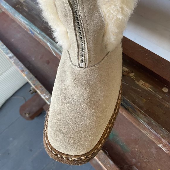 VINTAGE German Shearling Winter Boots - Picture 10 of 11